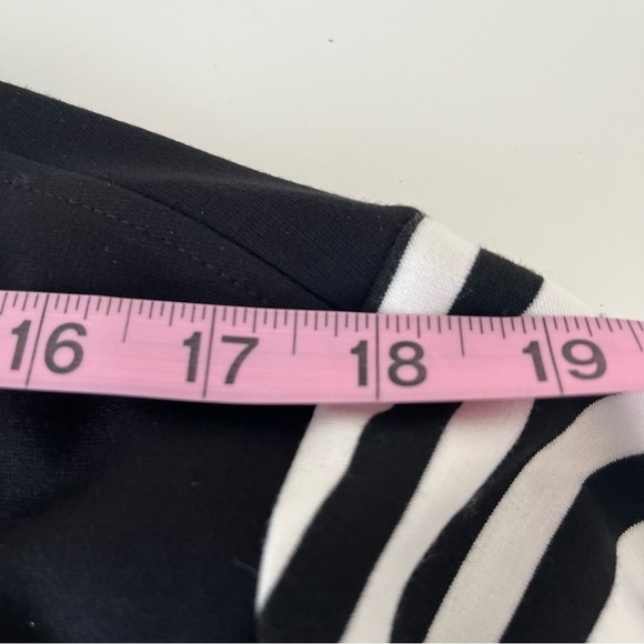 Chico’s Black Stripe Color Block Open Blazer - Picture 12 of 14